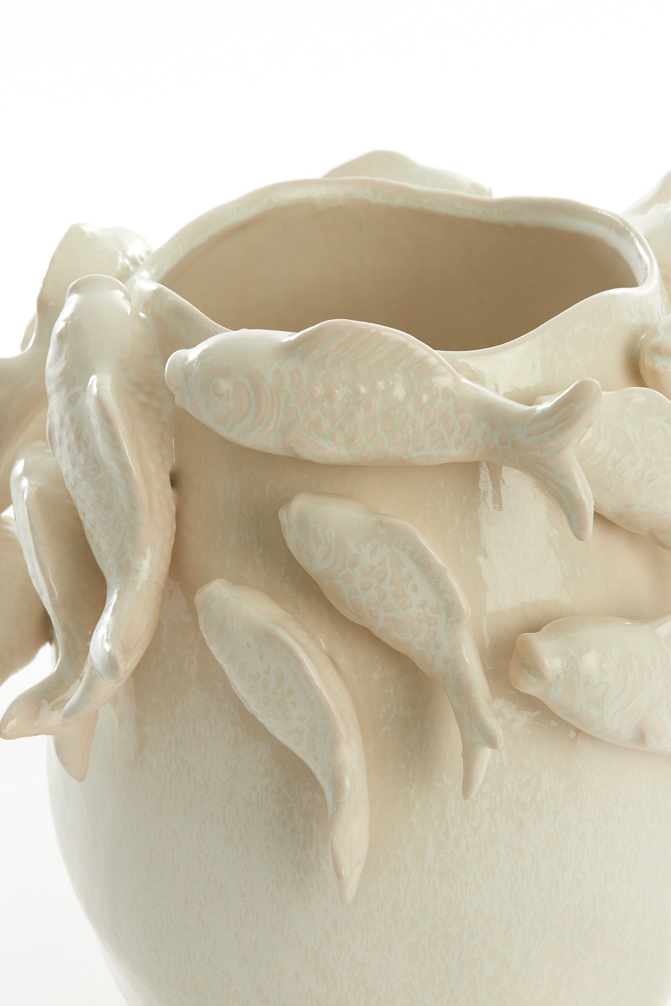Fish Decorative Vase in Cream – Country of Origin : Netherlands