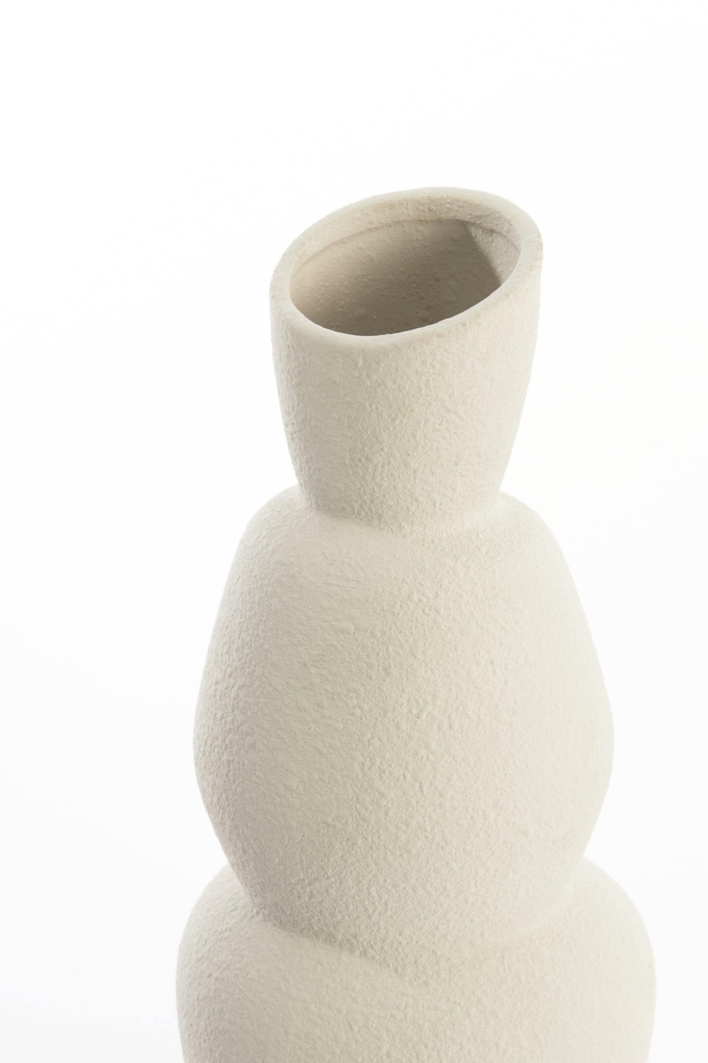 Aram Vase in Cream - 19 x 46,5 cm - Country of Origin : Netherlands