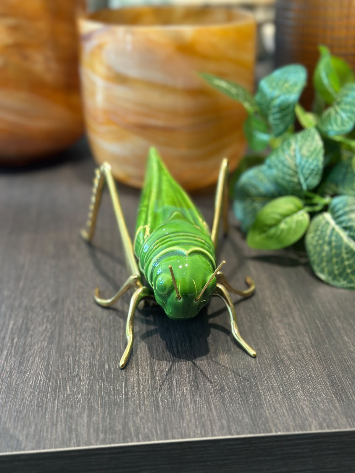 Laboratorio d'Estorias Green Grasshopper with natural brass legs - Country of Origin: Portugal