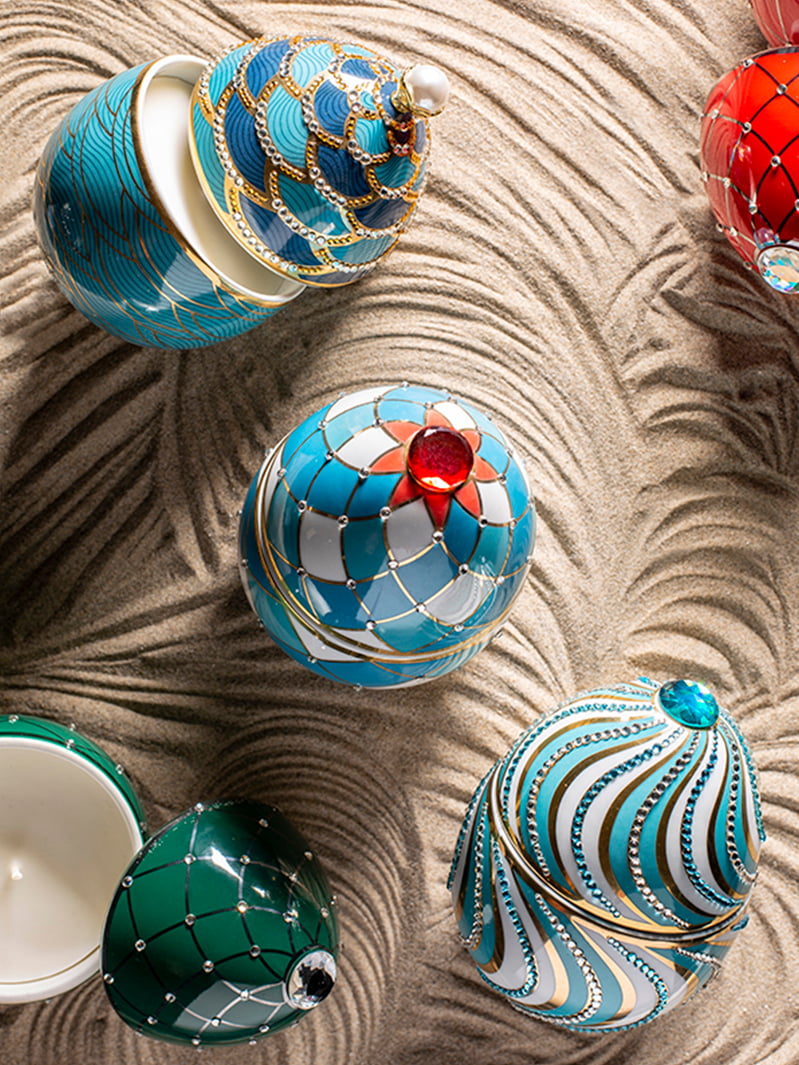 White Harlequin Egg Luxury Candle - Bois de Russie - 220 g - Country of Origin: Italy