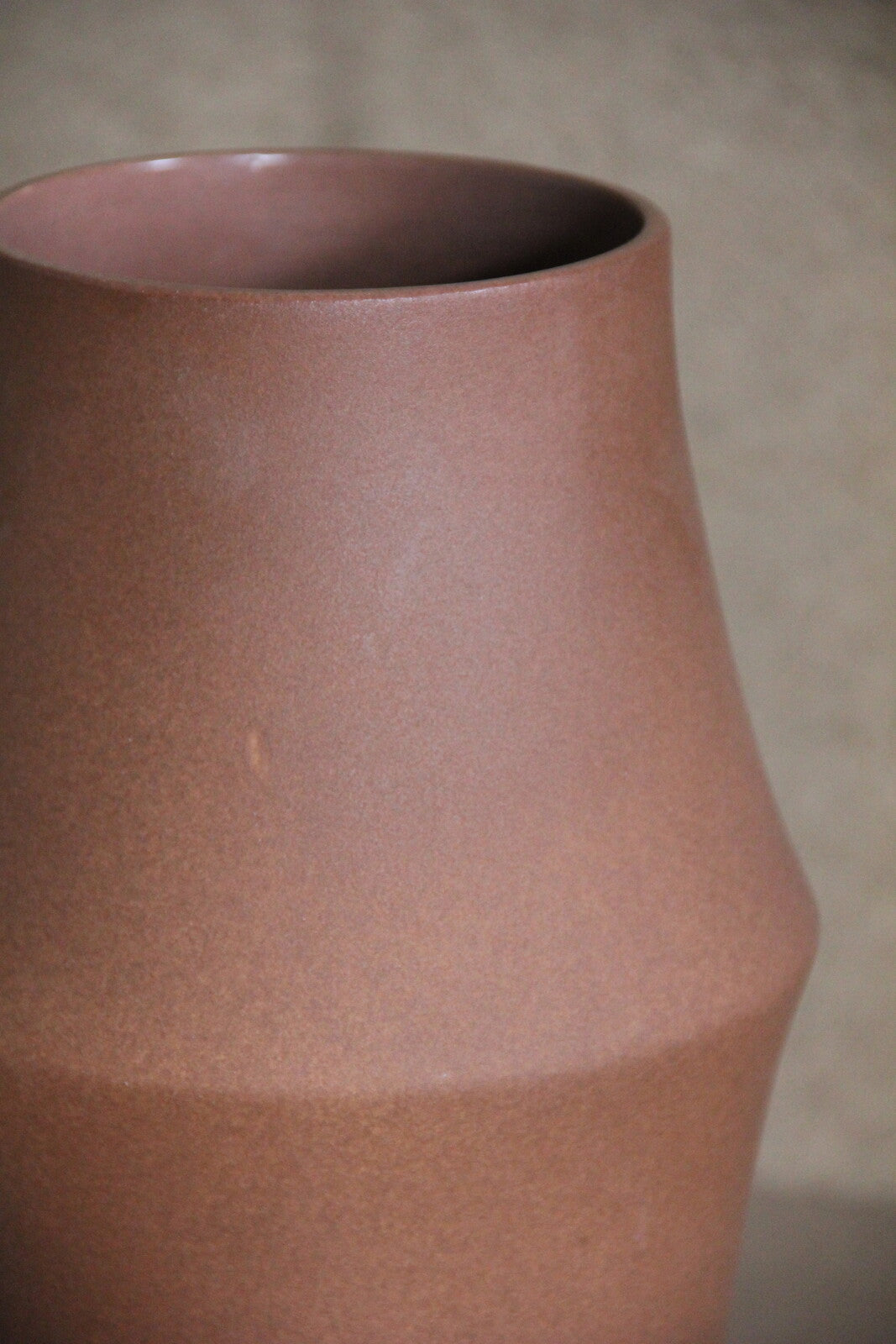 Vase Lucas - Country of Origin: Belgium