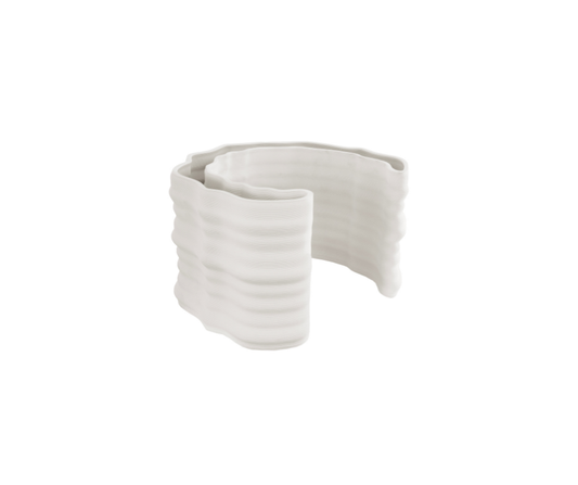 Ceramic printed half-moon vase mat white - H14.5cm - Country of Origin: Estonia