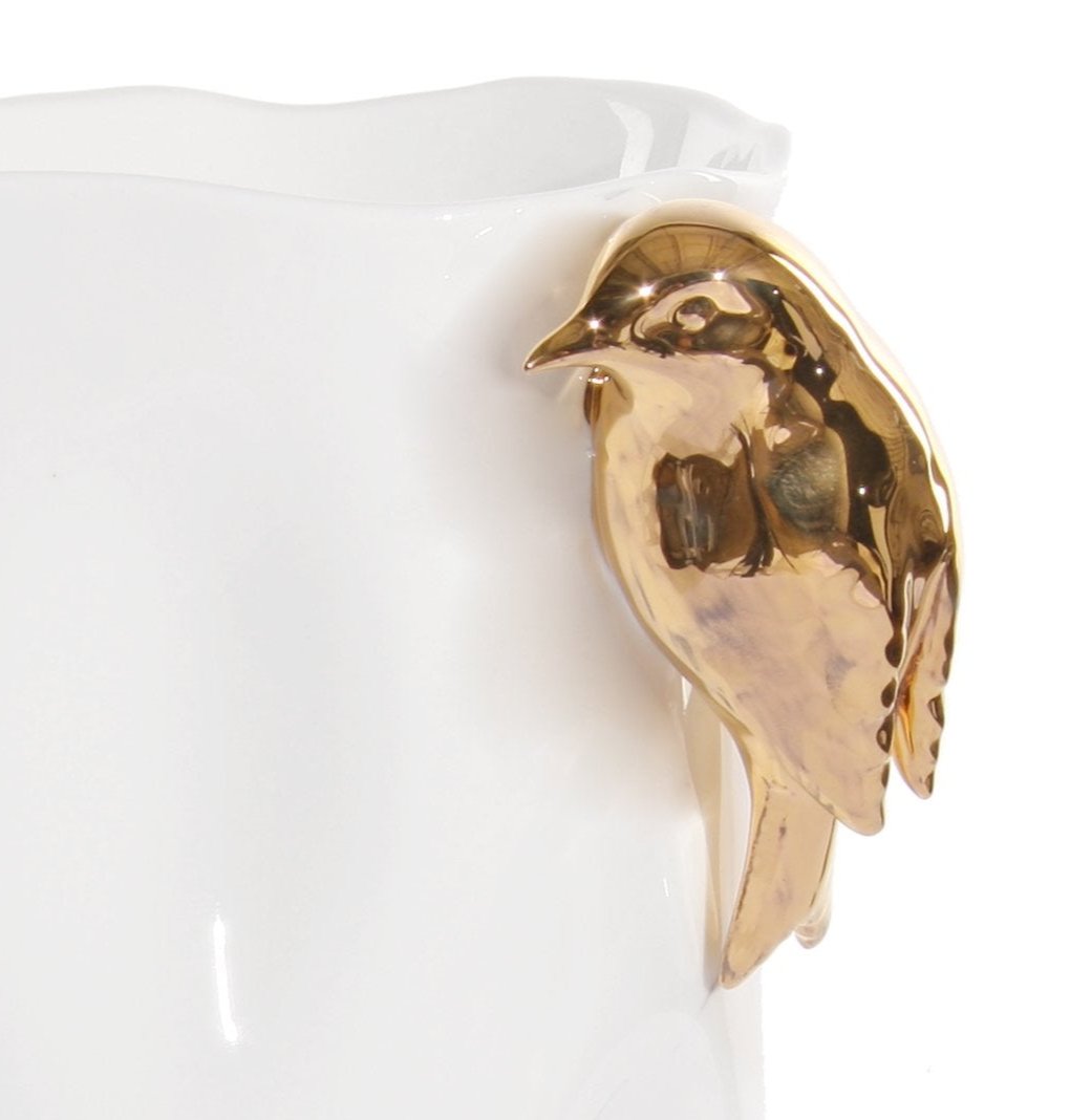 Porcelaine vase w/gold birds 21cm - Country of Origin: Estonia