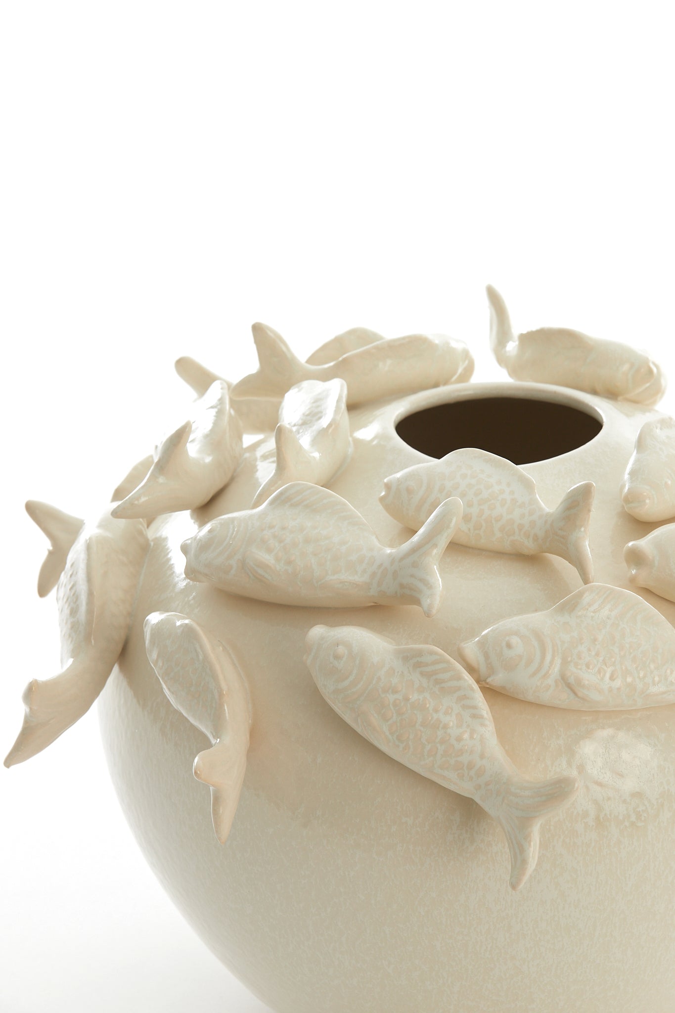 Fish Decorative Vase in Cream  – Country of Origin : Netherlands