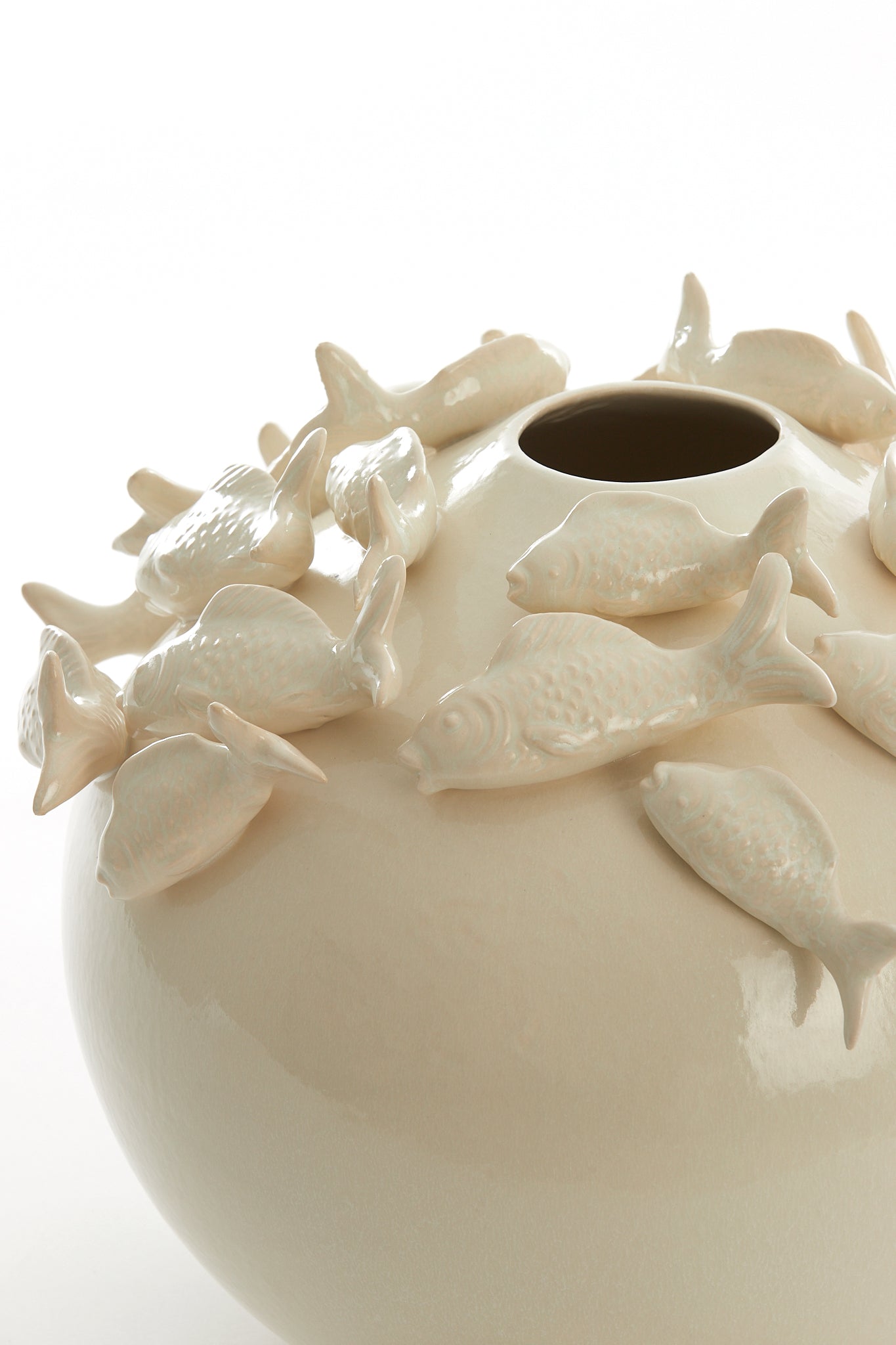 Fish Decorative Vase in Cream – Country of Origin : Netherlands