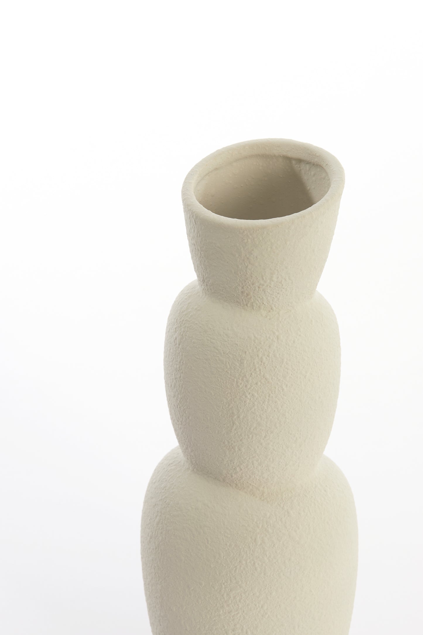Aram Vase in Cream - 14,5 x 37,5 cm - Country of Origin : Netherlands