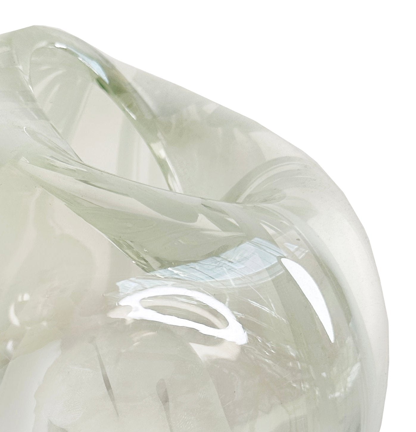 Glass organic ball shape vase clear white lines d20-22;h22cm - Country of Origin : Estonia