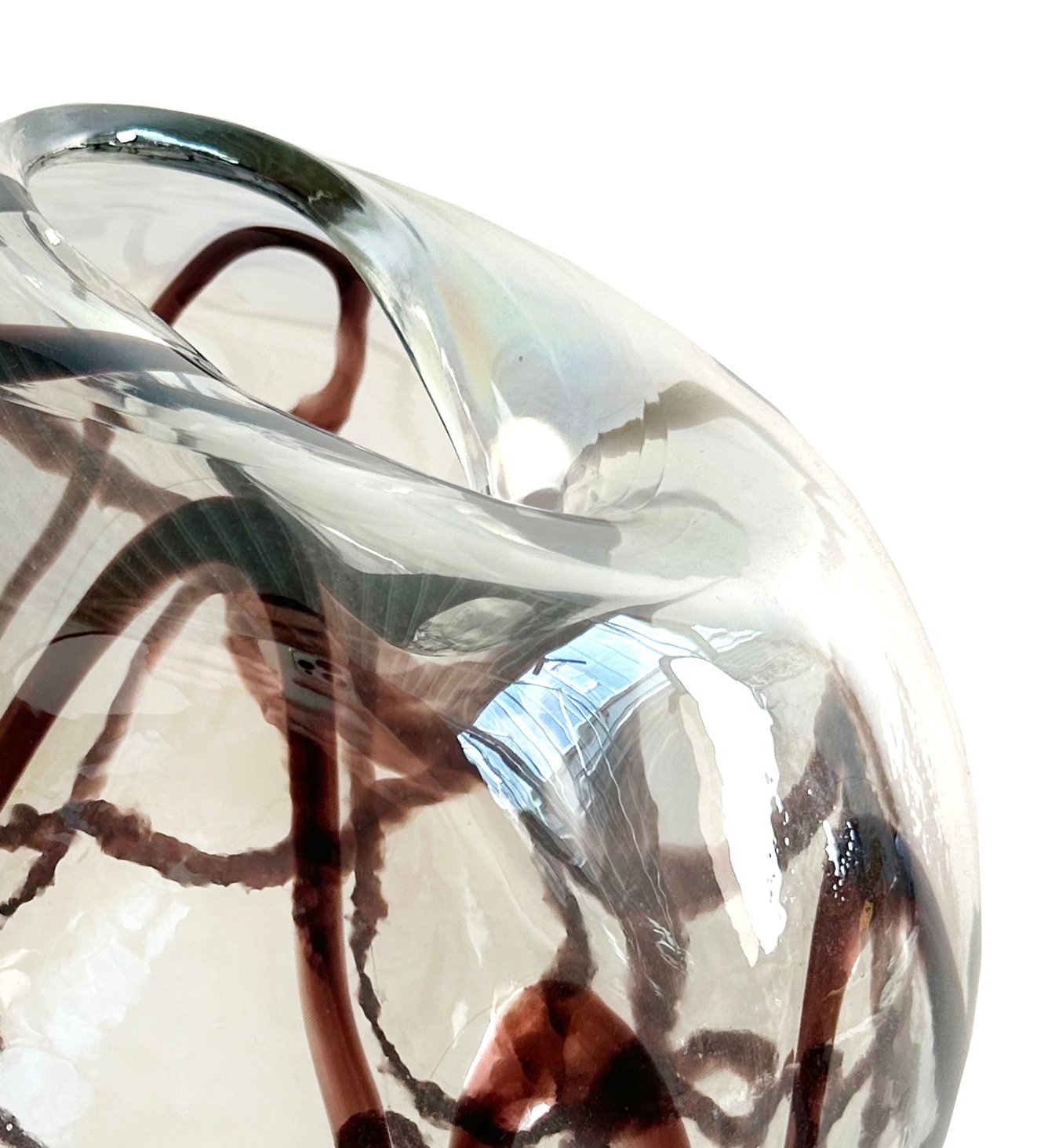 Glass organic ball shape vase lustered black lines d20-22;h22cm - Country of Origin : Estonia