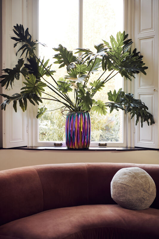 Curvy Plant Pot - Country of Origin: Netherlands