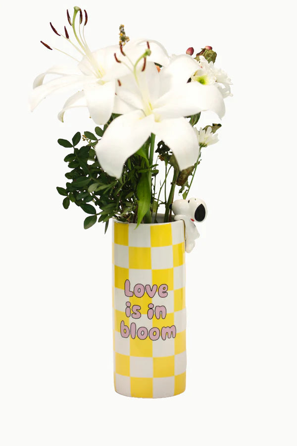 Snoopy Love In Bloom Yellow - Country of Origin: Italy