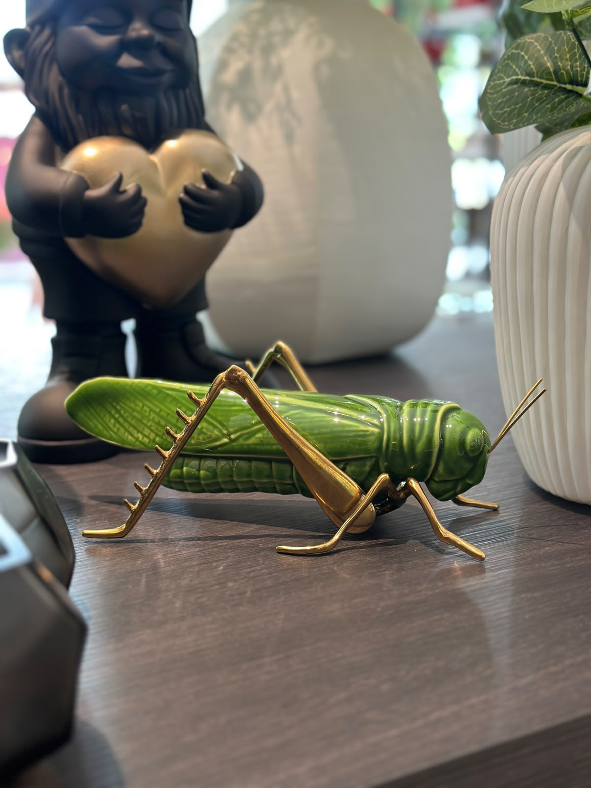 Laboratorio d'Estorias Green Grasshopper with natural brass legs - Country of Origin: Portugal