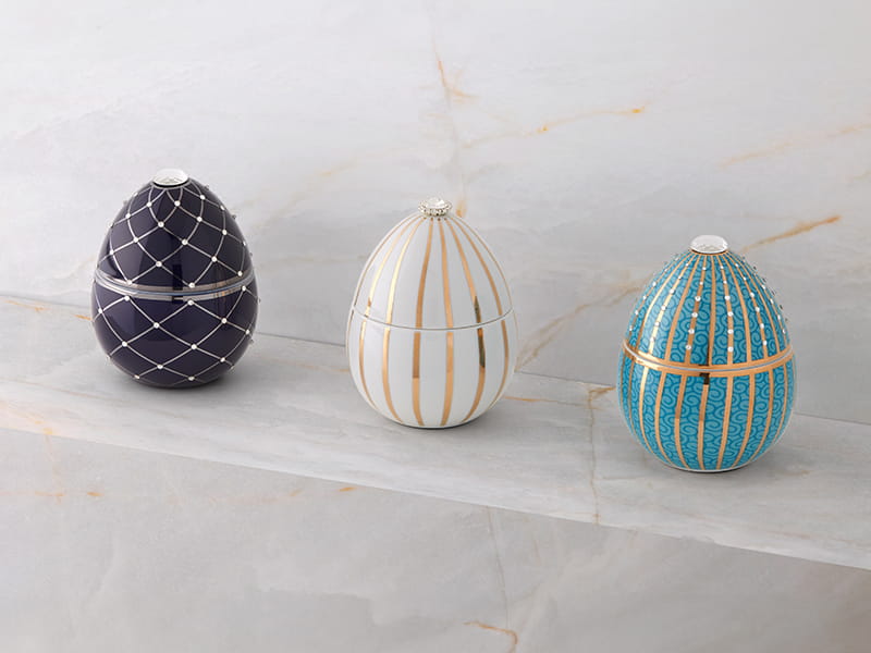 White egg with golden stripe - Bois de Russie - 220 g - Country of Origin: Italy