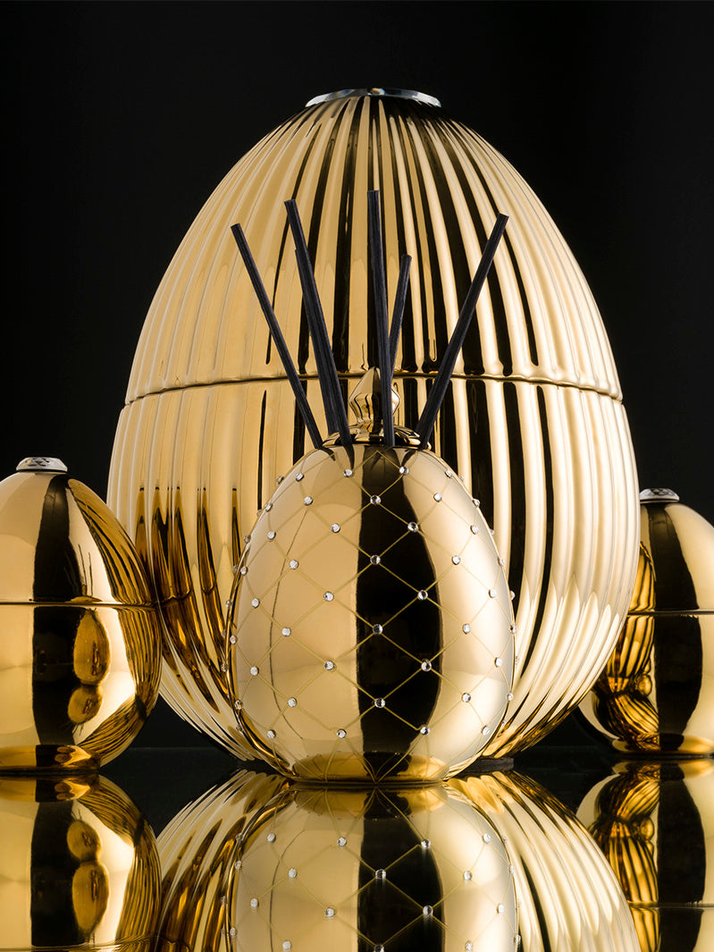 Gold Egg shape Reed Diffuser. 250 ml - Country of Origin: Italy